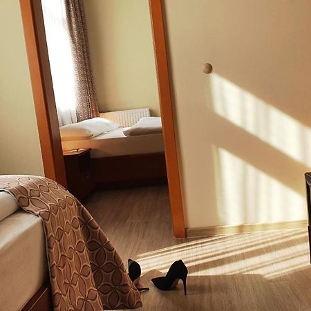 Hotel Atlas Halle Галль Экстерьер фото