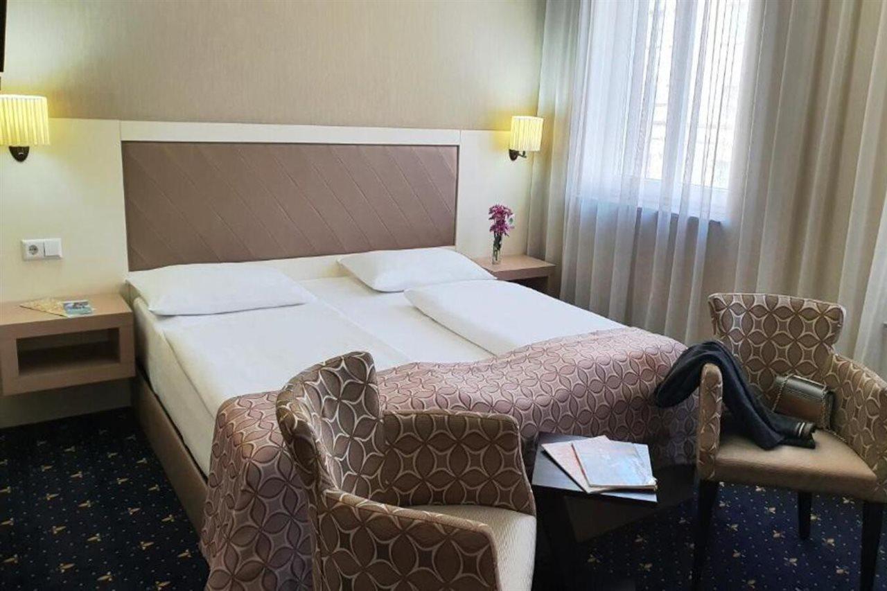 Hotel Atlas Halle Галль Экстерьер фото
